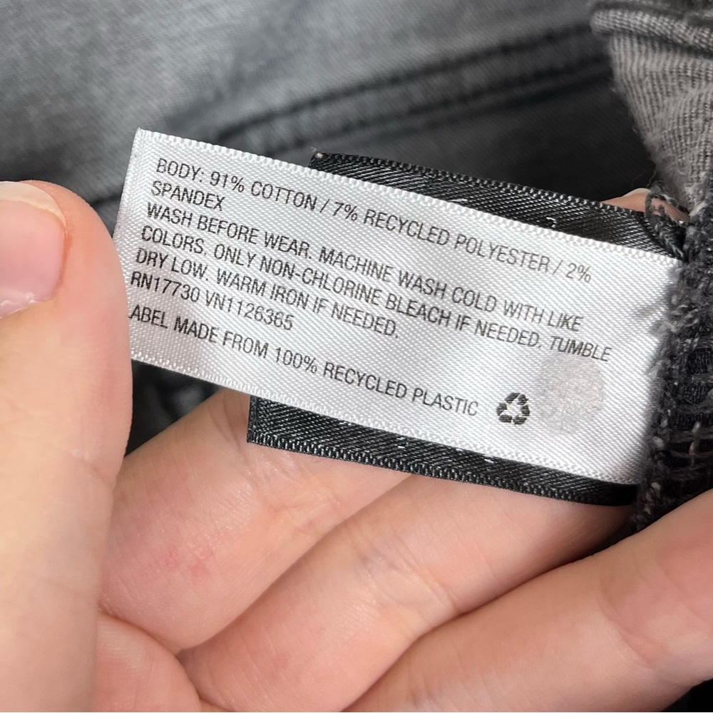 Universal Thread Washed Gray Denim High Rise Skinny Jeans - Picture 7 of 7